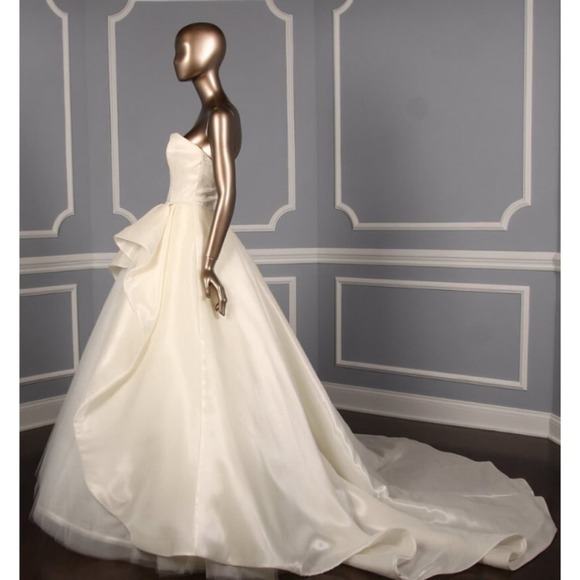 ISABELLE ARMSTRONG Jordyn Strapless Ballgown Wedding Dress Bridal Gown - Picture 4 of 12